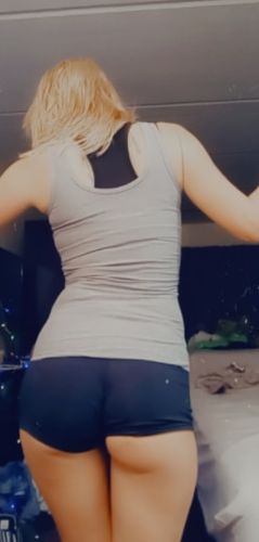 Customer photo review of Natural Plumping Cream