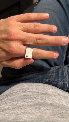 Customer photo review of Color Face Signet Ring