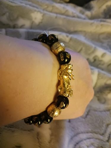 Customer photo review of Feng Shui Black Obsidian Wealth Bracelet