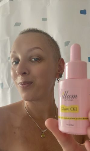 Customer photo review of Glow Face Oil