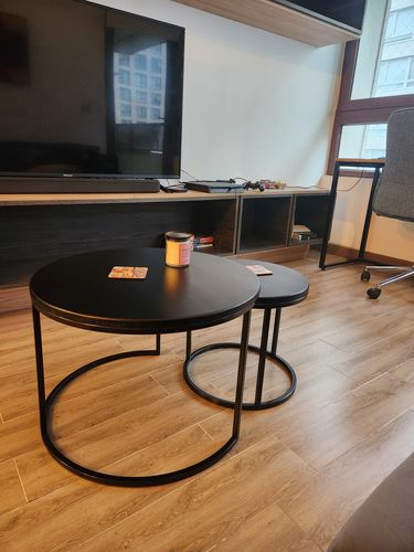 Customer photo review of Mesa de centro circular nido BLACK