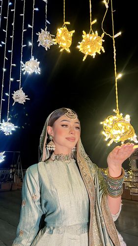 Customer photo review of Mystic Hazel