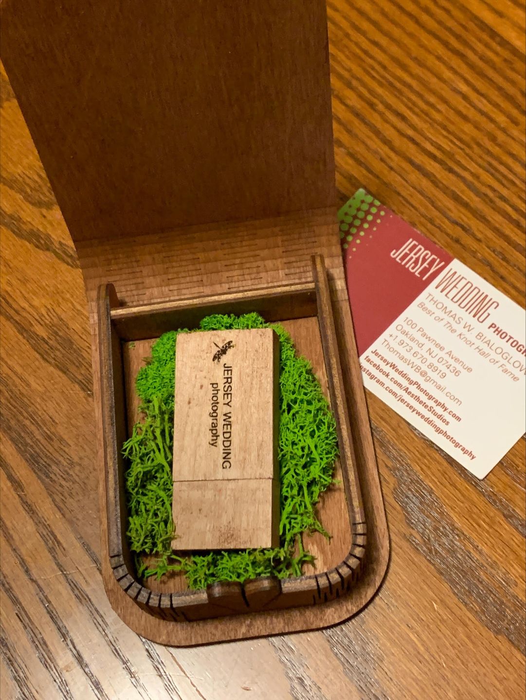 Customer photo review of Gift Personalized Box with USB Flash Drive for Wedding Clients