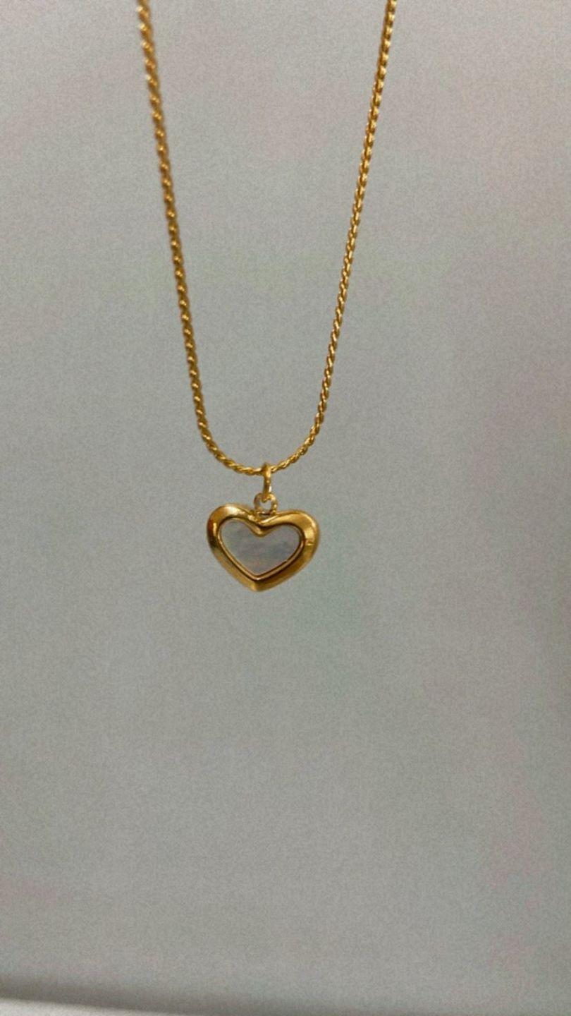 Customer photo review of White Heart Necklace- 18k Gold Plated