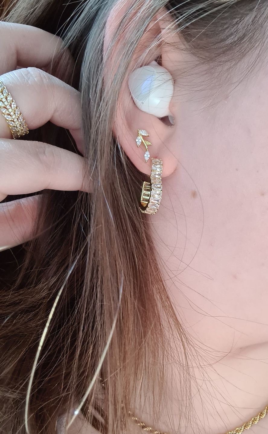 Customer photo review of Heart Deluxe Creolen | 18K vergoldet