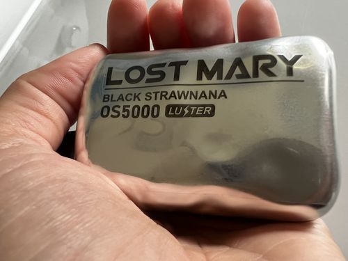 Ariana L. review of Lost Mary OS5000 Black Strawnana - Luster Edition image 1 out of 1