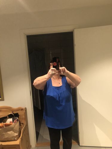 Customer photo review of Top bez rękawów z kwadratowym dekoltem