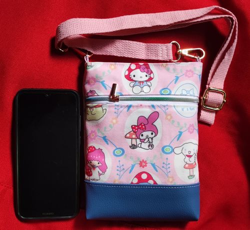 Customer photo review of Wanderlust Phone Bag Pattern