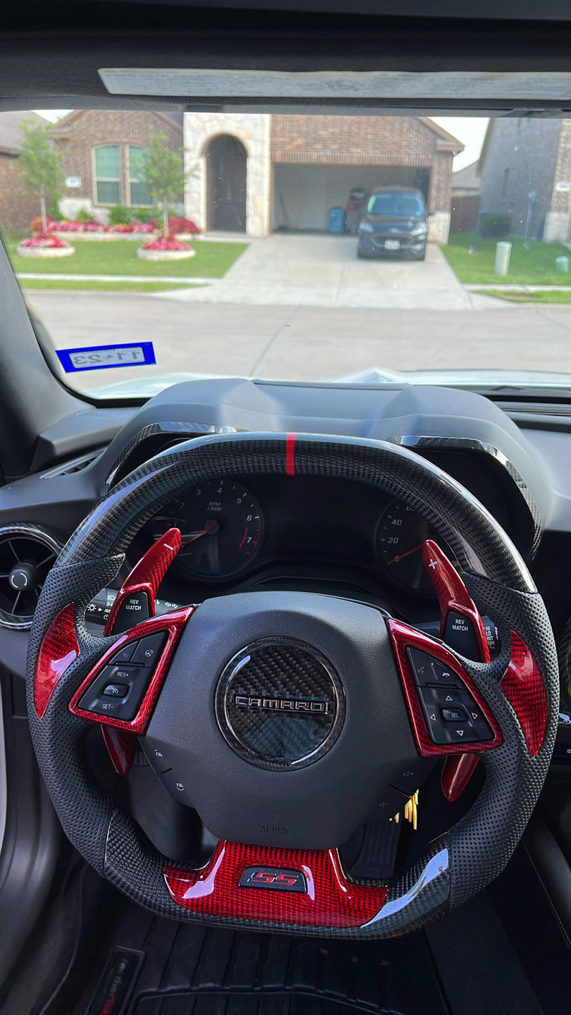 Customer photo review of [Complete/Heated] Customizable Carbon Fiber Steering Wheel For 2016-2023 Chevy Camaro