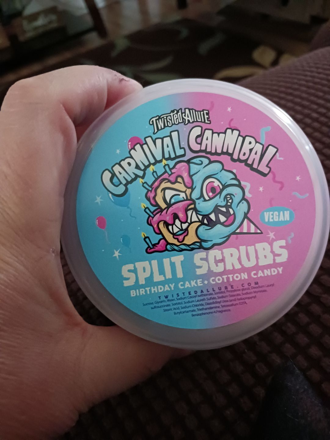 Customer photo review of Carnival Cannibal Split Scrub (Birthday Cake & Cotton Candy)