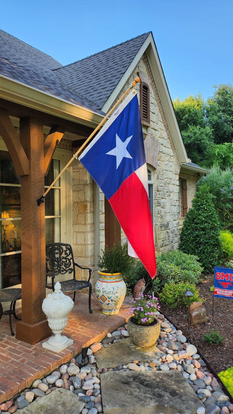 Customer photo review of Texas Flag Set