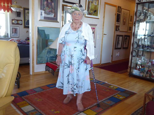 Customer photo review of Round Neck Flower Print Dress