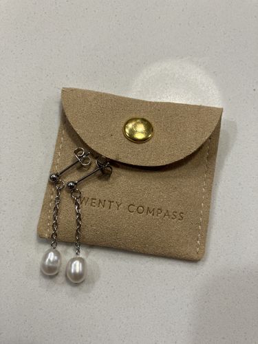 Customer photo review of Bohème Earrings - Silver