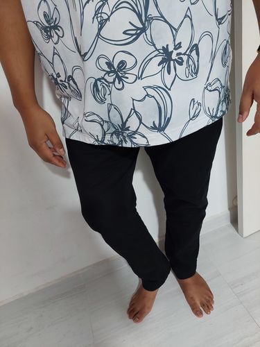Customer photo review of 32" Advanced Chino Pants