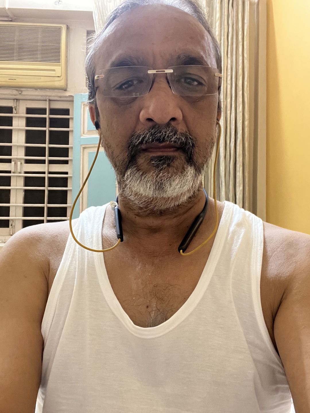 Customer photo review of Kings RN Banian (vest)