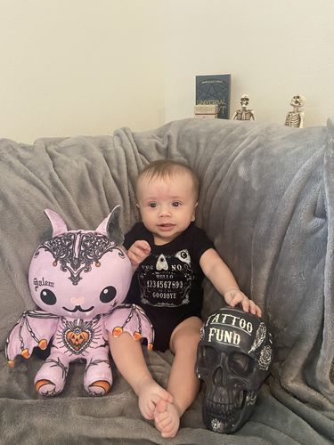 Customer photo review of Frankie the Modeling Bat