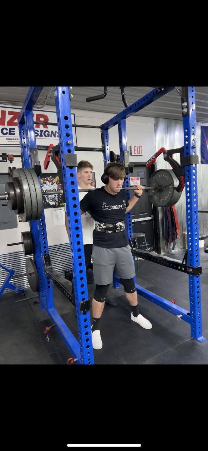 Customer photo review of 914 Knee Sleeves