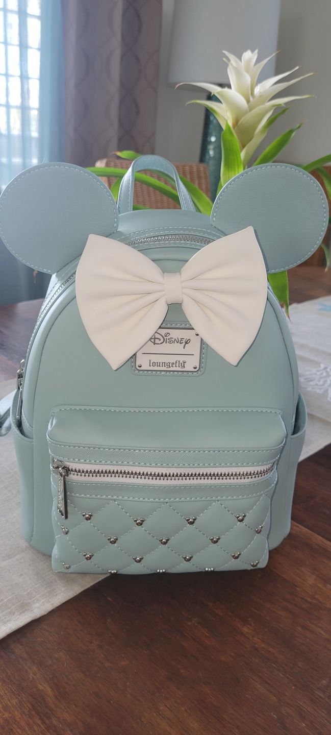 Customer photo review of 707 Street Exclusive - Loungefly Disney The Minnie Mouse Classic Series Mini Backpack - Elegance