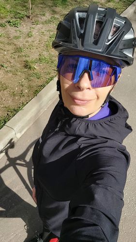 Customer photo review of REVO KE9023 Red Blue Photochromic Sunglasses