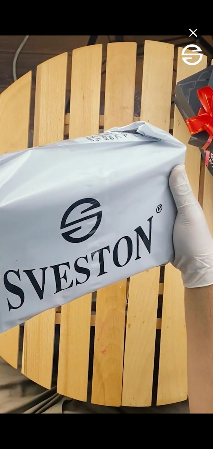 Customer photo review of Livingston