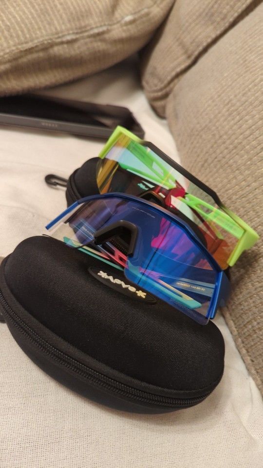 Customer photo review of REVO KE9023 Red Blue Photochromic Sunglasses