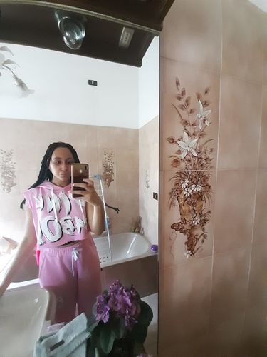 Customer photo review of Felpa Crop Smanicata con Cappuccio Pink Babol Paint