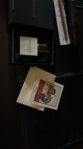 Customer photo review of Nishane Hacivat Extrait De Parfum For Unisex