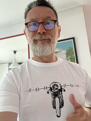 Customer photo review of Pack T-shirt + sticker concours