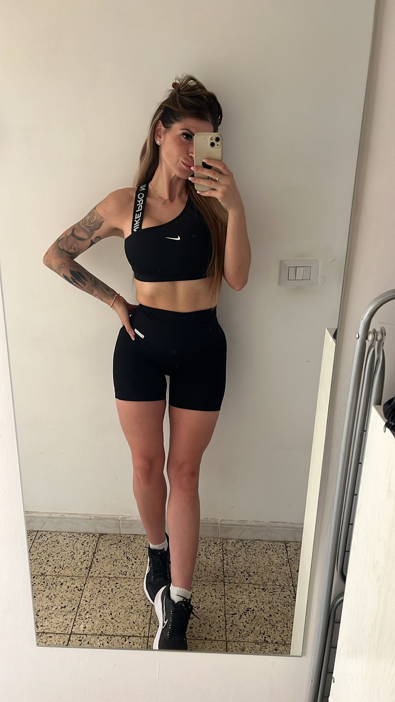 Customer photo review of Shorts CALIPSO Nero Costine