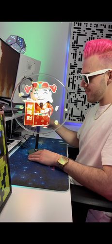 Customer photo review of HoloX