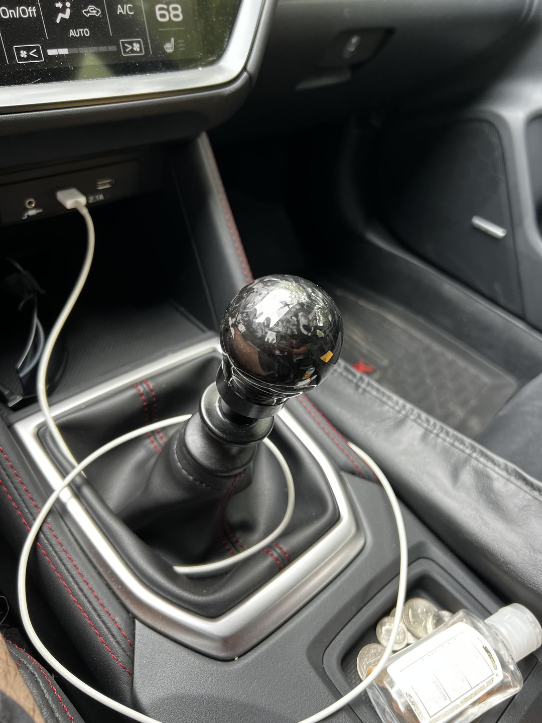Customer photo review of Weighted Forged Carbon Fiber Shift Knob