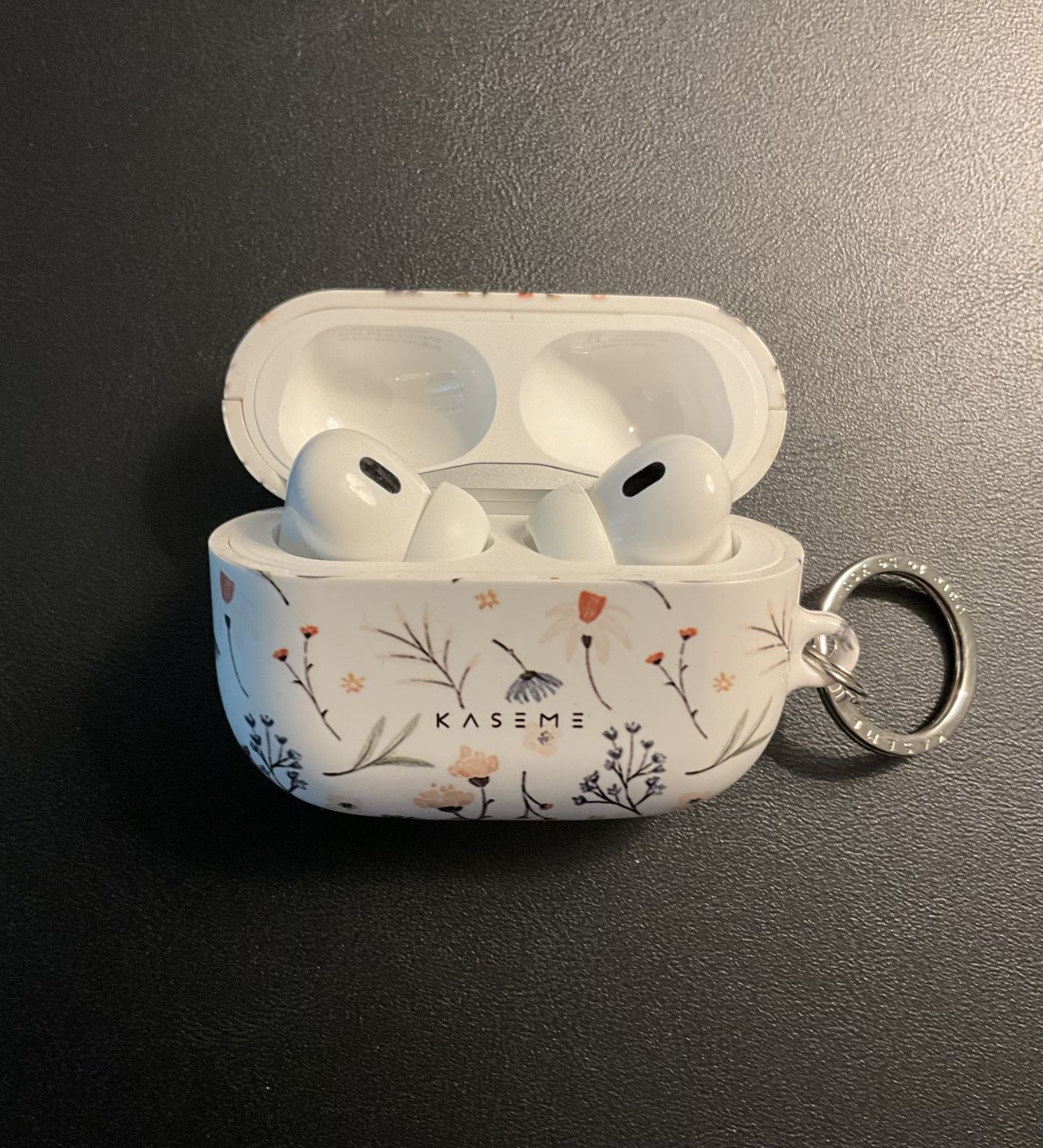 Customer photo review of Mia AirPods Case