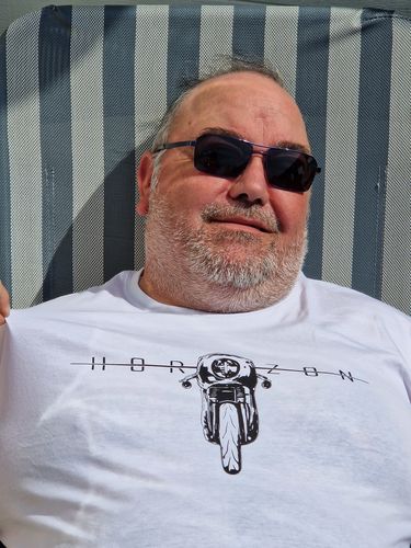 Customer photo review of Pack T-shirt + sticker concours