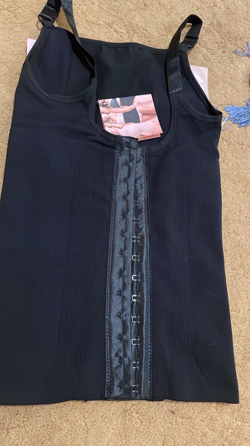 Customer photo review of Microfiber Shoulder Straps Back Support Waist and Abdomen Control Corset