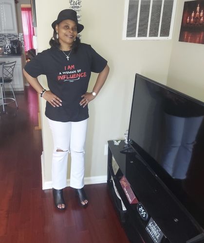 Customer photo review of Woman of Influence