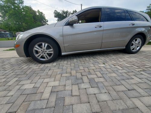 Customer photo review of 2006-2012 Mercedes-Benz R500 4-Wheel Air Suspension Conversion Kit with Suspension-Light Module with Shocks (MR14FBM)