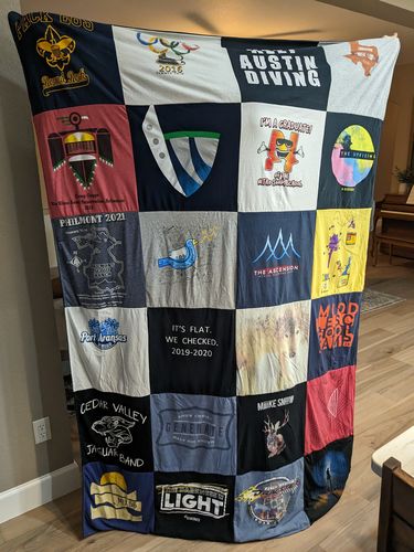 T-shirt quilt from cedar valley college by Stacy from TX