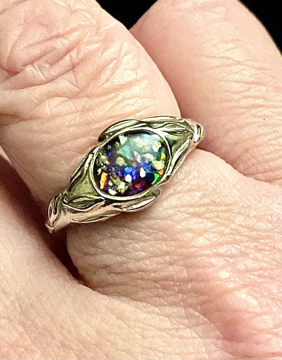 Customer photo review of Leaf Cremation Ring with Cremation Ashes
