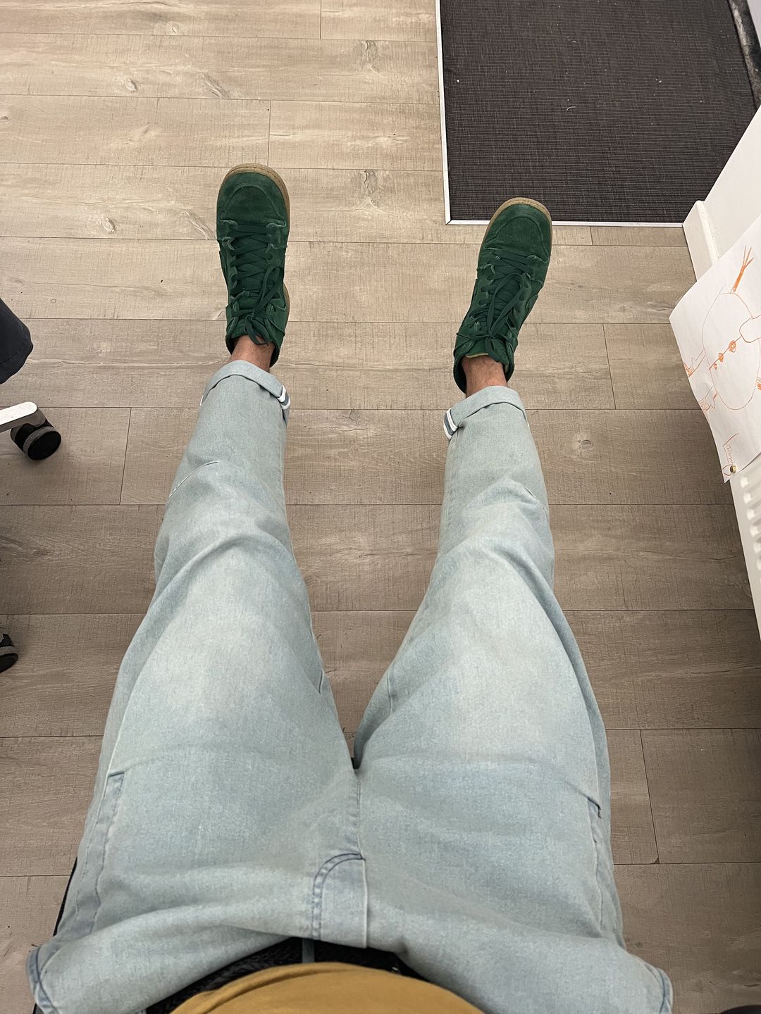 Customer photo review of Oleno Denim Pants