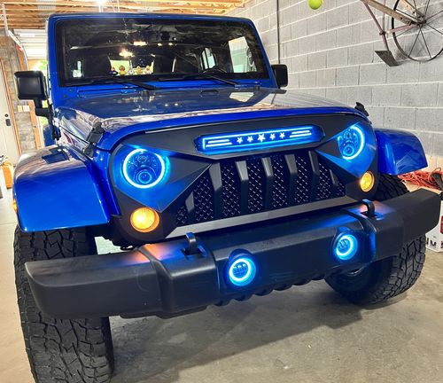 Customer photo review of Gladiator Grille w/ Blue Star DRL for 07-18 Jeep Wrangler JK
