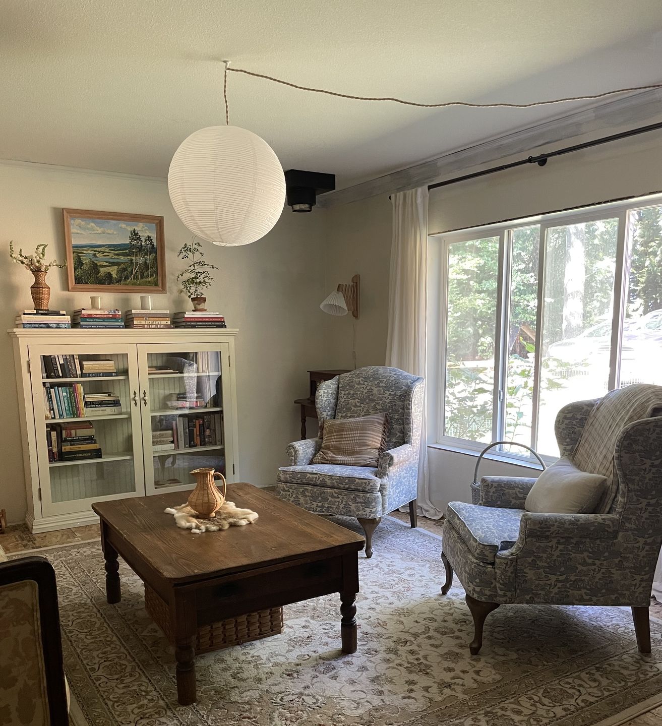 Customer photo review of 20" White Fine Line Premium Even Ribbing Paper Lantern, Extra Sturdy