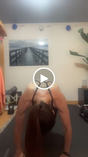 Customer video review of The TONA LiftFit Leggings