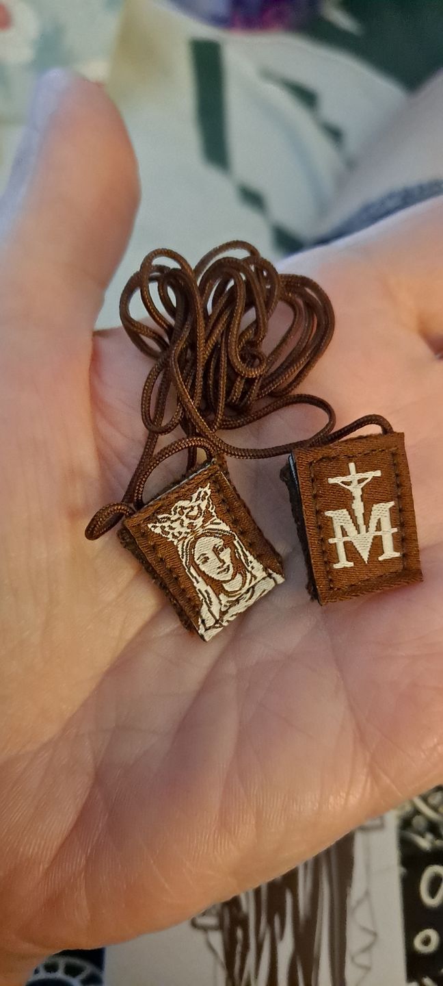 Customer photo review of Premium Brown Scapular, Brown & Cream, Our Lady of Mt. Carmel (Mini)