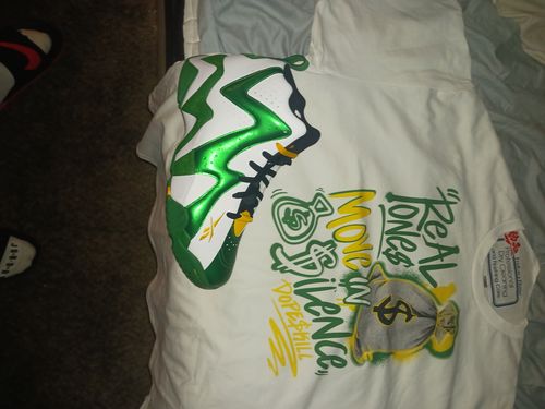 Customer photo review of Dunk Low Reverse Brazil DopeSkill T-Shirt Real Ones Move In Silence Graphic