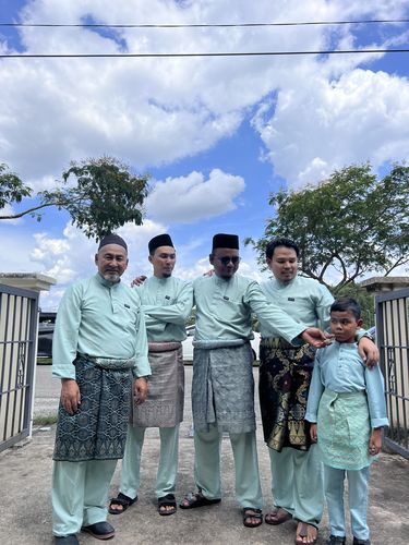 Customer photo review of Baju Melayu Hayder