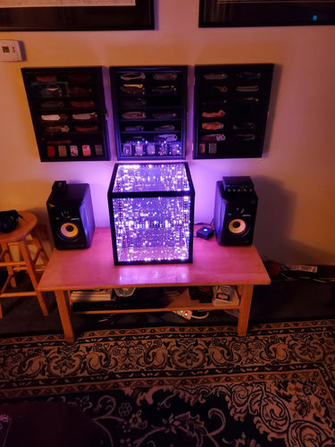 Customer photo review of HYPERCUBE 10  — LitLamp™