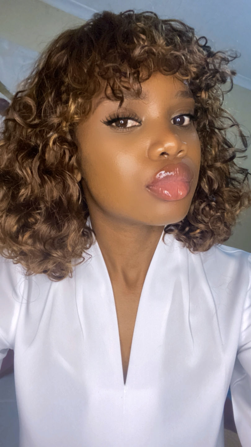 Customer photo review of Colour : Double Drawn Highlighted Curly Fringe