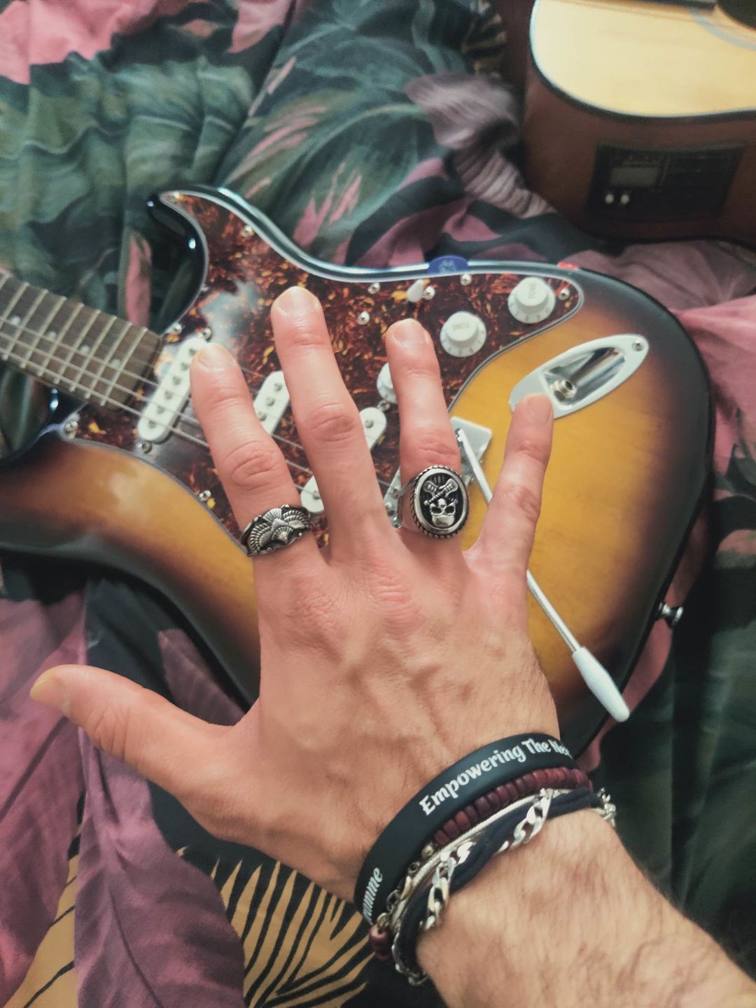 Customer photo review of GUITAR LEGEND.