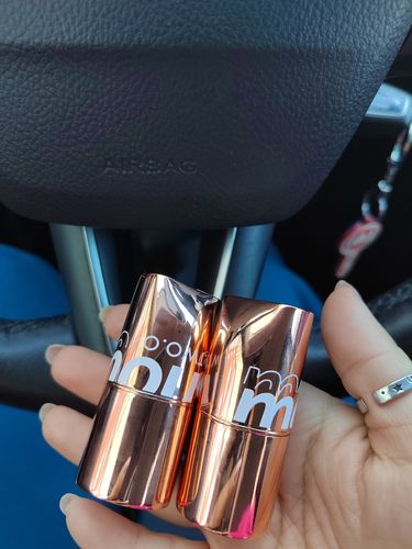 Customer photo review of O.TWO.O GLOW COLOR BOUNCE MOUSSE BLUSH