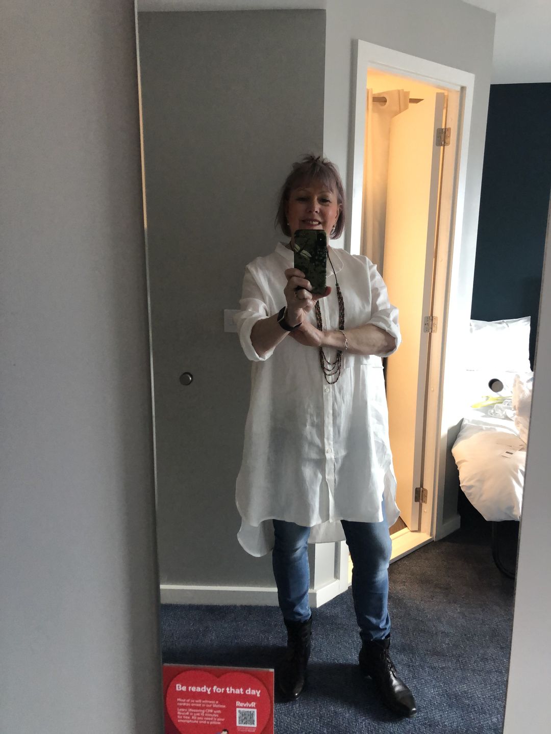 Customer photo review of Plus Size - Women Long Sleeve Splicing Linen Shirt